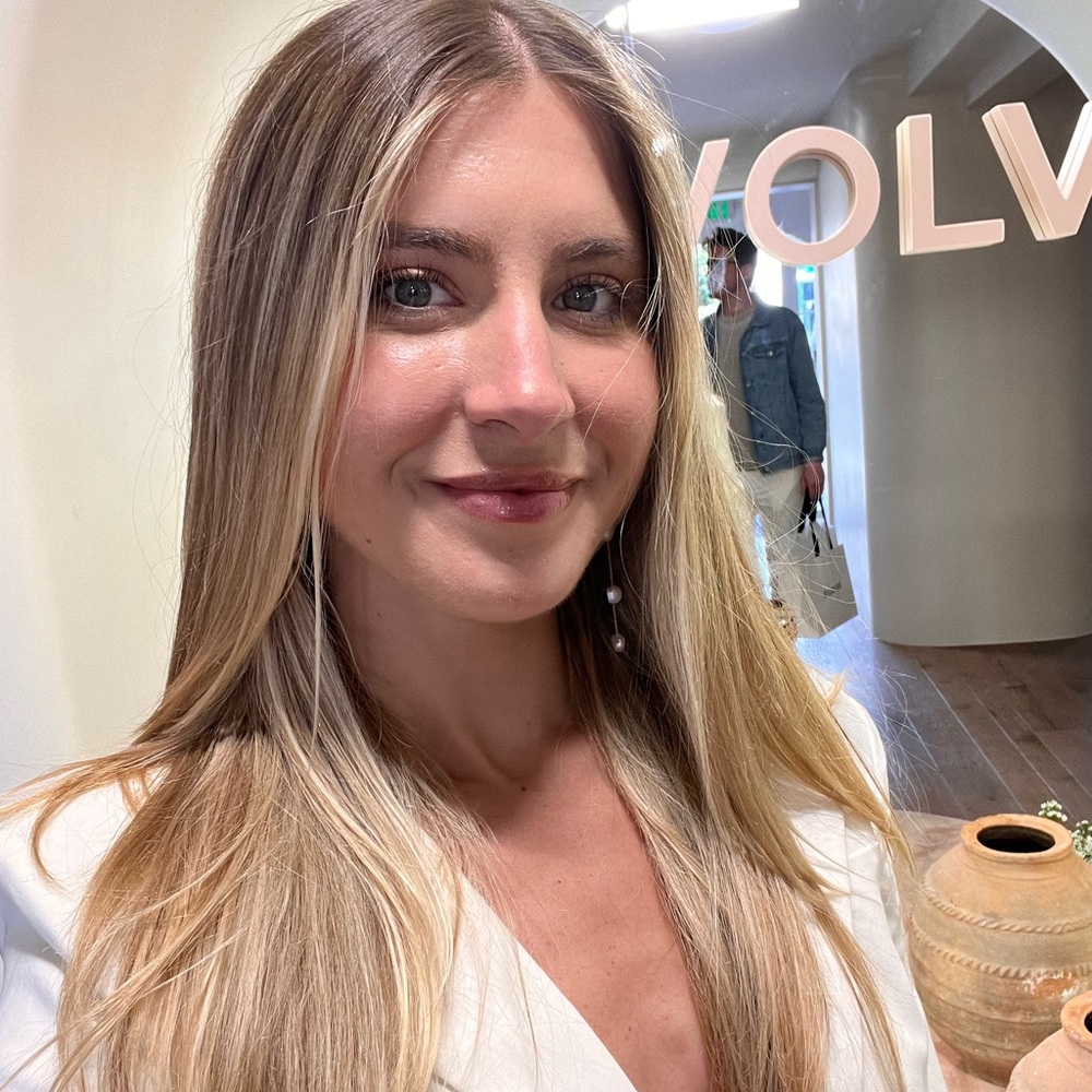 Meet your Posher, Courtney